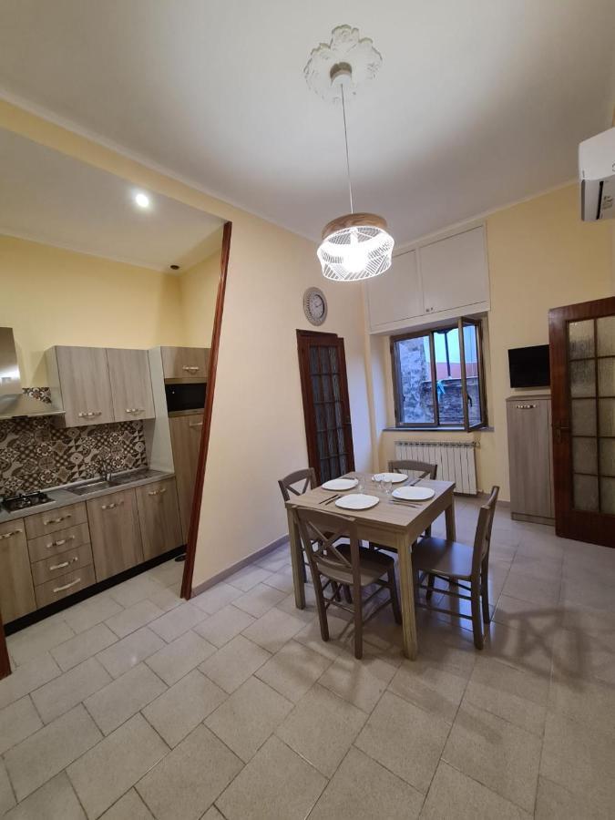 Old Bay Apartment Napoli Bagian luar foto